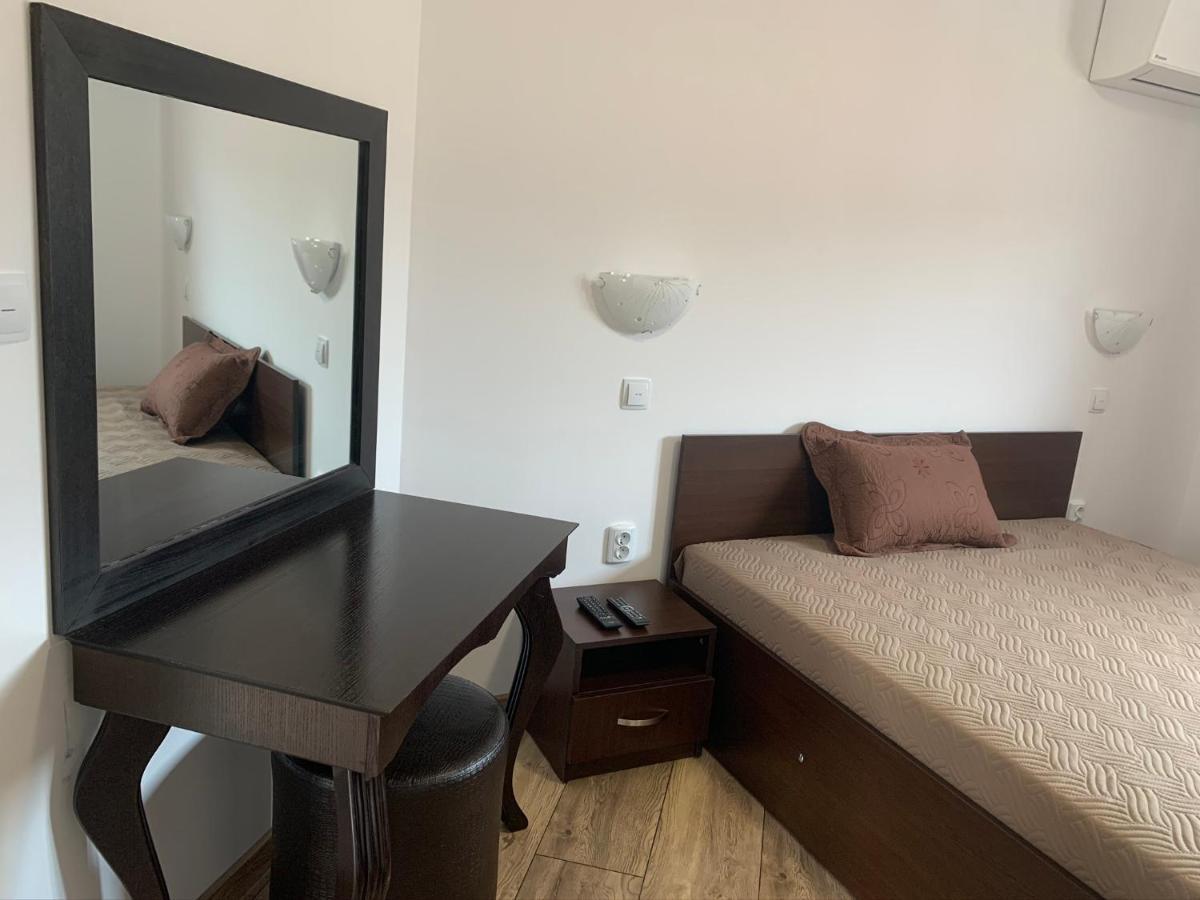 Marina Bay Apart Saint Vlas Sveti Vlas Exterior photo